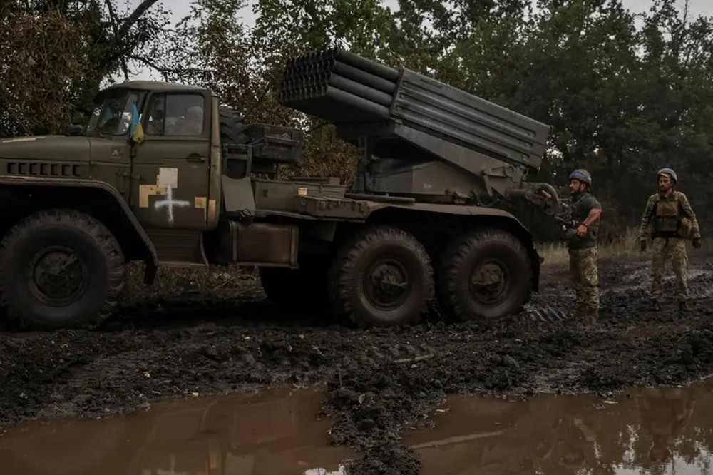 Ukraine nói Kupiansk cam go, ứng viên Tổng thống Mỹ nêu hậu quả gửi F