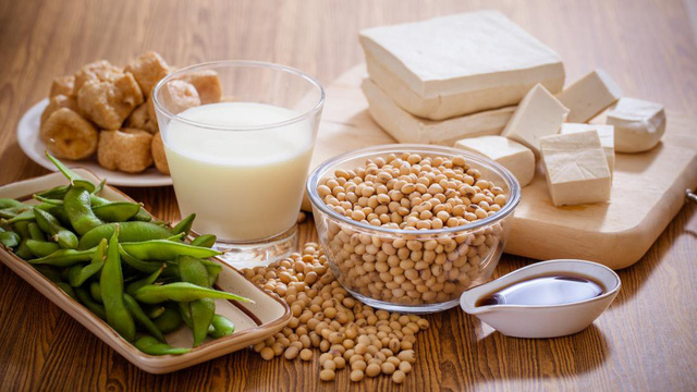Người trưởng thành bị mỡ máu cao nên ăn gì?